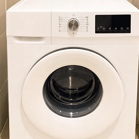 Apartament Climatise Avec Terrasse ,2 Min De La Gare, Montparnasse A 10 Min Vanves